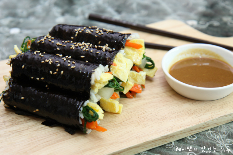 한번 맛보면 중독되는 마약김밥 만들기~ - 10만개의 레시피, 메뉴판키친 요리판