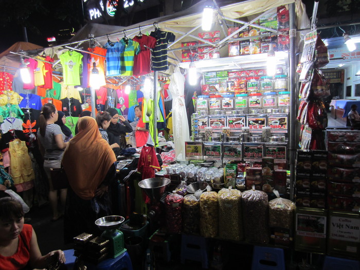 베트남호치민여행     호치민야시장 호치민68층비텍스코빌딩     노병의베트남여행기(3-7)