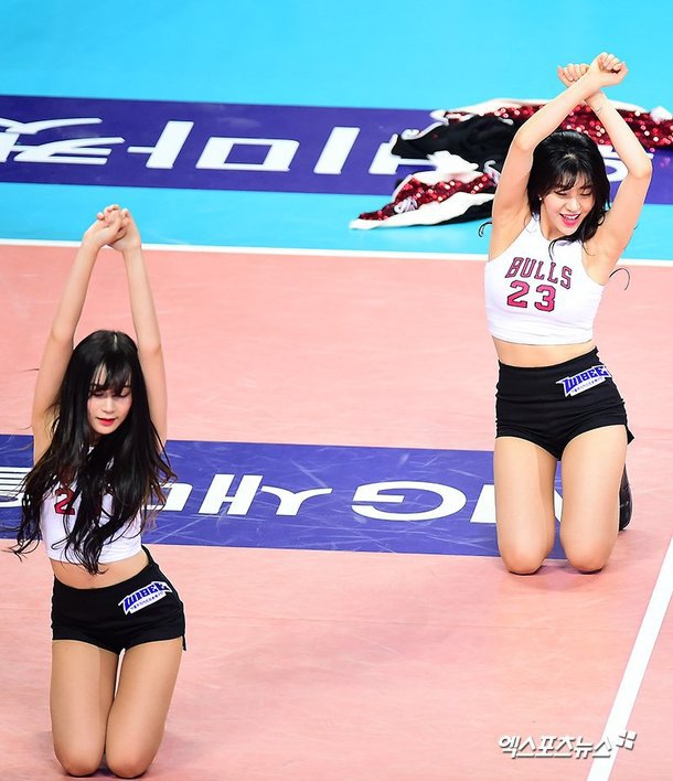 우리카드 치어리더 