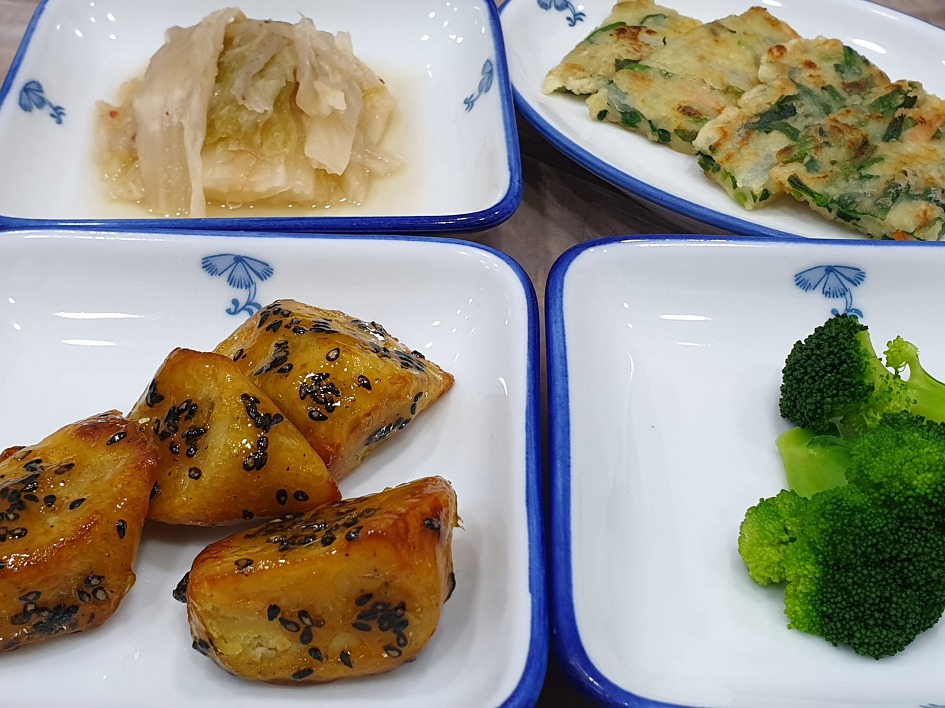 광안리해수욕장을 바라보며 사랑해횟집에서 맛있는 회를....