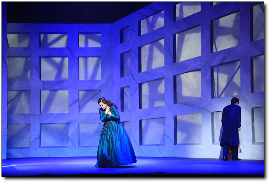 대한민국 오페라 페스티벌 개막무대를 장식한 라벨라 오페라단의 <가면무도회>