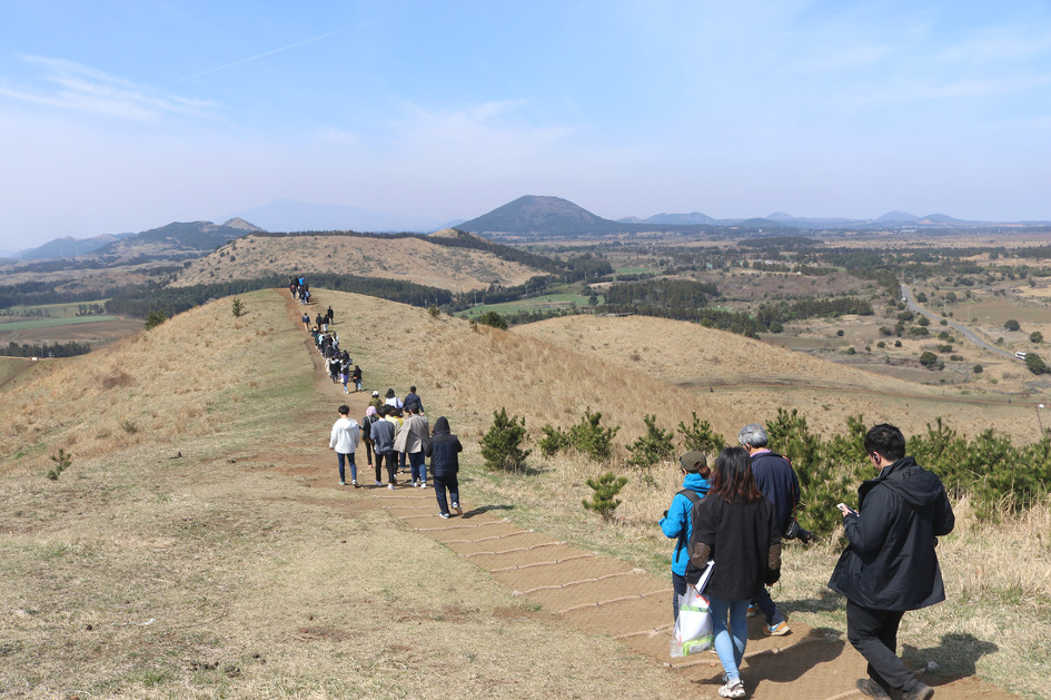 제주4.3바로알기 역사탐방 성산일출봉 우뭇개해안 ,터진목,용눈이오름