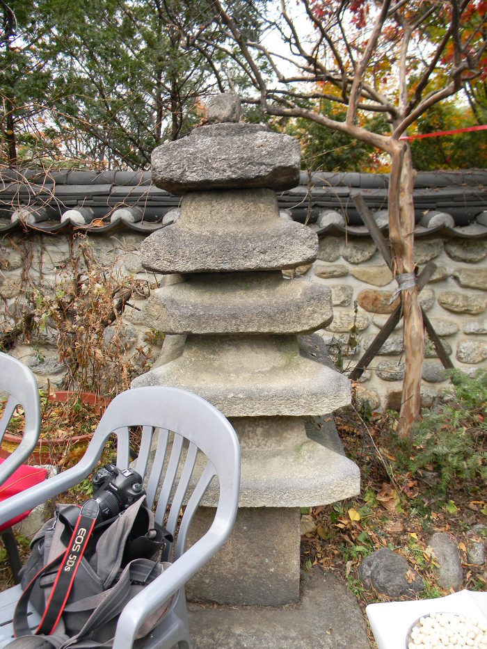 서울 도심 속의 조촐한 민간 신앙의 현장, 행당동 아기씨당 ~~ (아기씨당굿, 아기씨당 무신도, 5층석탑)