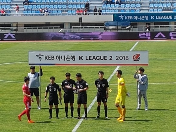 2018년 4월 21일 구덕운동장 축구경기 보고 야구장으로...