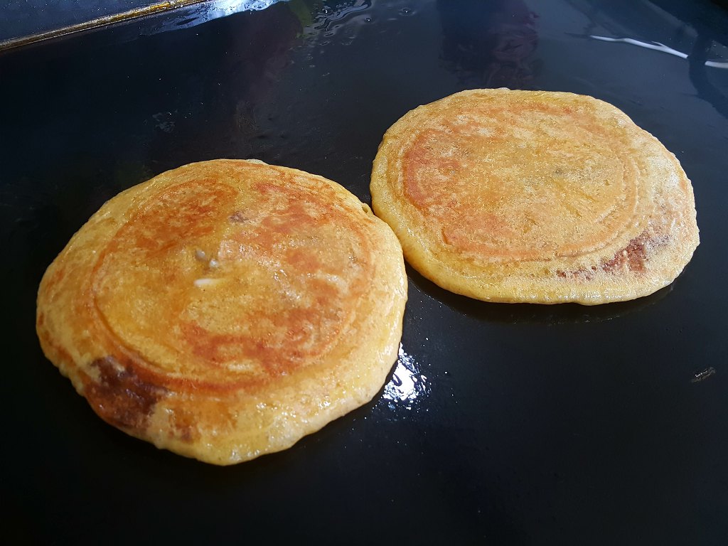 청양군 농특산물 구기자를 넣어 반죽한 청양읍 맛집 구기자호떡 여행 농촌관광